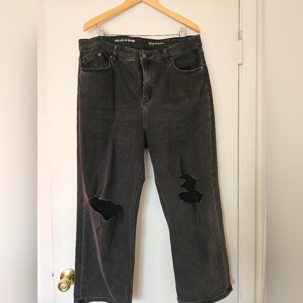 Distressed High Jeans